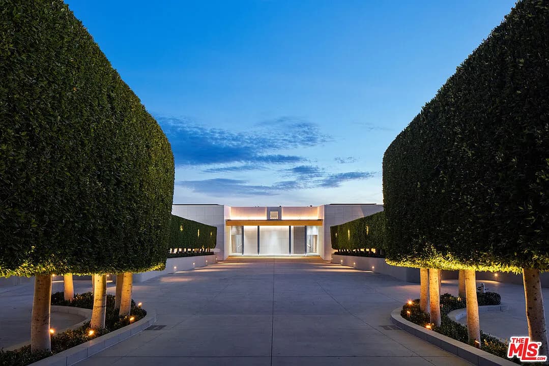 Luxury Estate Background